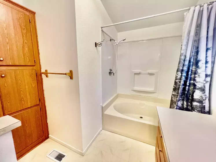 25 Coventry Way, Reno, Nevada 89506, 3 Bedrooms Bedrooms, 9 Rooms Rooms,2 BathroomsBathrooms,Manufactured,Residential,Coventry,250004155